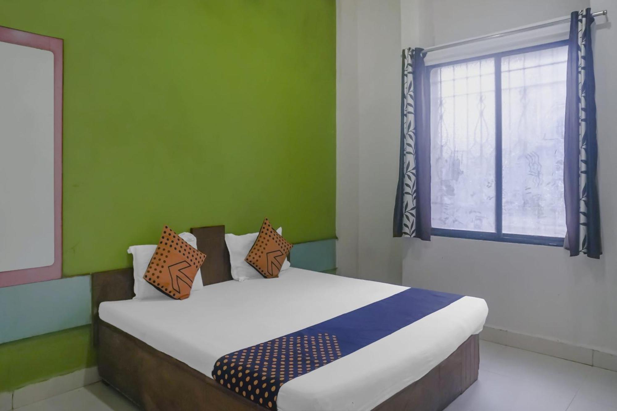 Hotel O Peacock Lodging Kharakvasla Luaran gambar