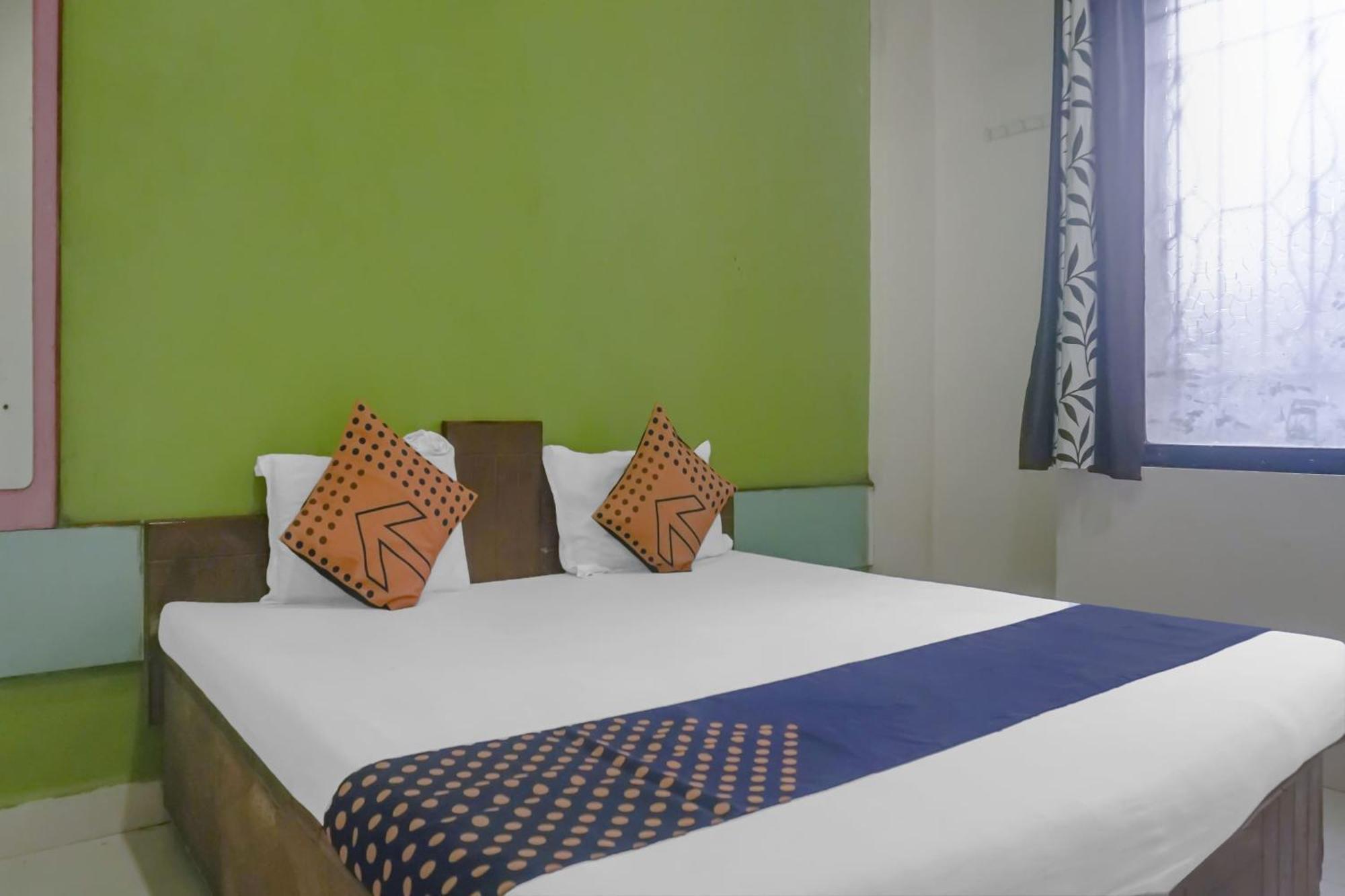 Hotel O Peacock Lodging Kharakvasla Luaran gambar